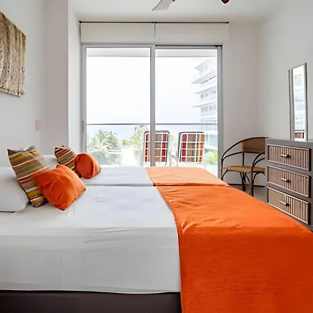 Amazing View. 2br W/beach Access | Morros Ultra Apartamento