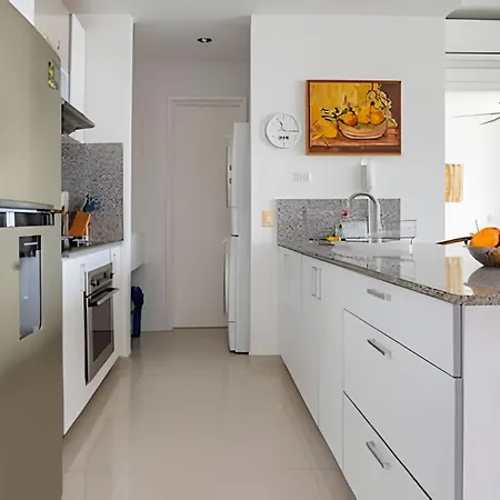 Apartamento Amazing View. 2br W/beach Access | Morros Ultra